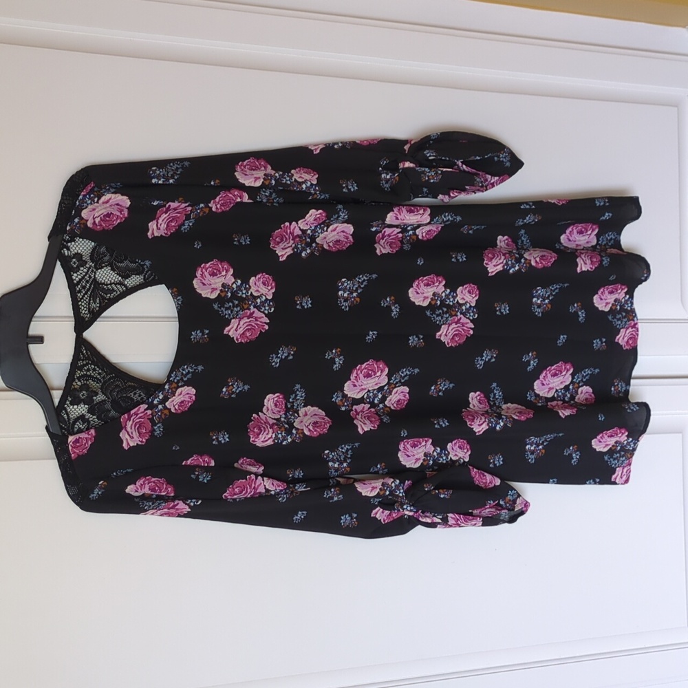 Speechless Sz LG Floral Open Back Dress